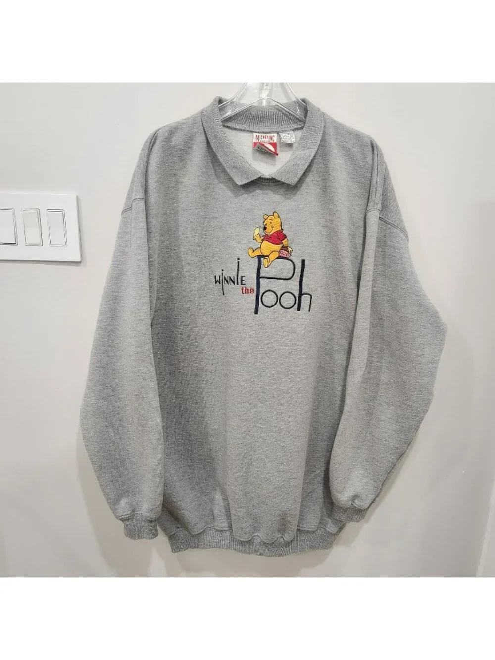 Vintage Mickey Inc Sweatshirt Mens XL Gray Winne The Pooh 90s 80s Y2K Disney - Picture 1 of 16